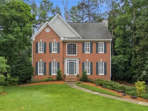 381 Ashbourne Trl, Lawrenceville, GA 30043