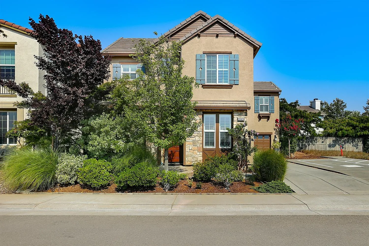 3985 Aristotle Cir photo 1