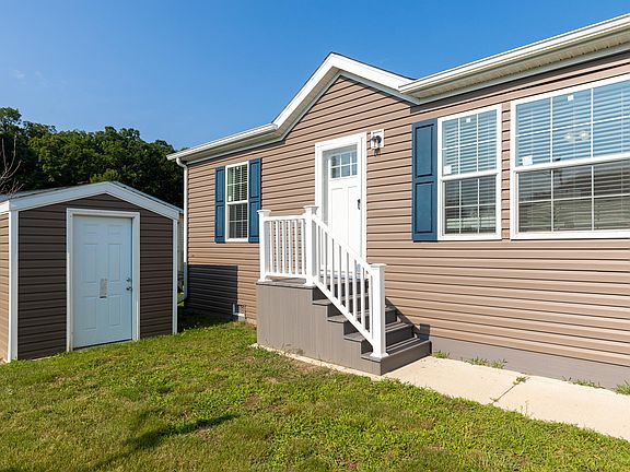 2nd image of 519 Harwood Ct #130