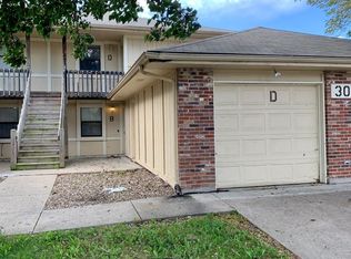300 Sky Vue Dr APT D, Raymore, MO 64083