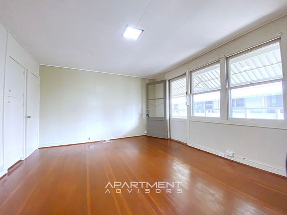 5th image of 735 & 737 McCully St #9