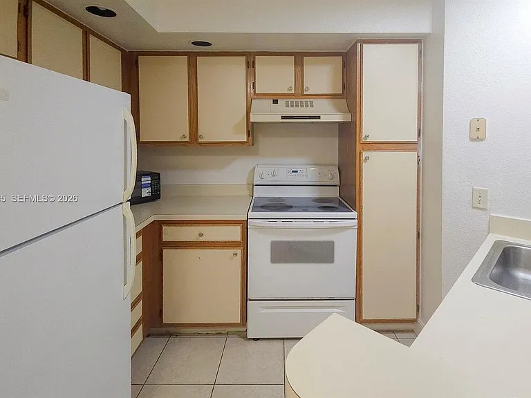 3310 N Pinewalk Dr N #1825 — Photo 6