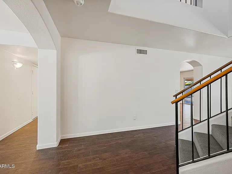 921 W Sun Coast Dr — Photo 3