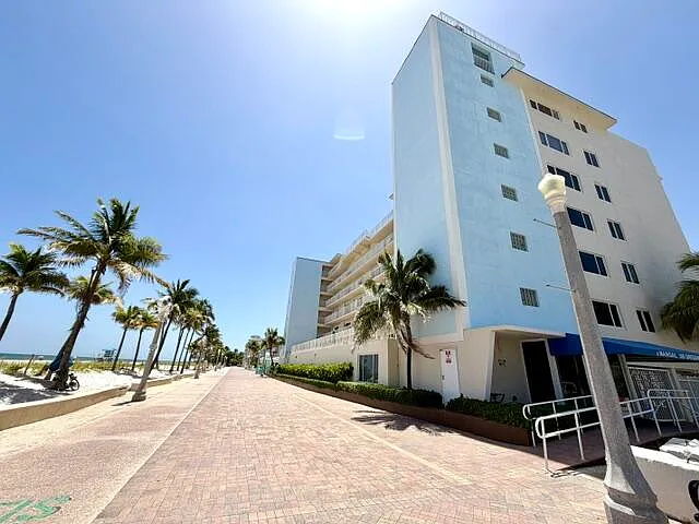 1 bed, 1.0 bath, 660 sqft, $2,500 — Photo 3