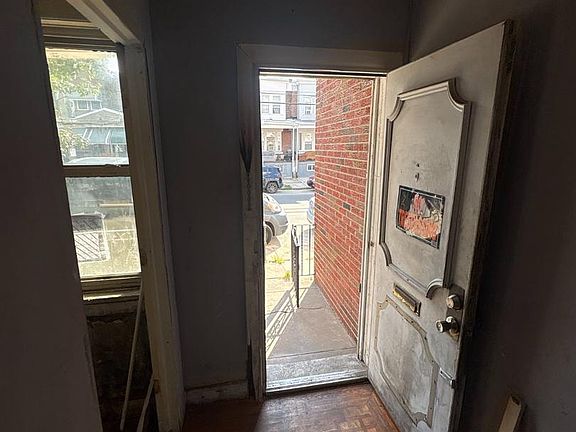 2nd image of 2019 S 65th St