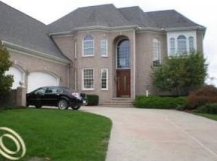 7832 Rutherford Ct, Canton, MI 48187