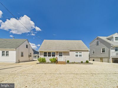 333 N 5th St, Surf City, NJ, 08008