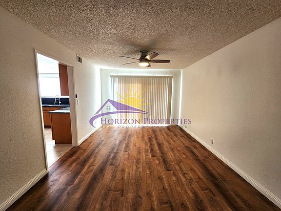 4th image of 8136 Sunbonnet Dr