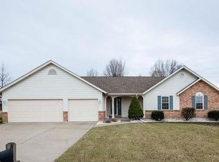 2153 Autumn Wood Dr, Saint Charles, MO 63303