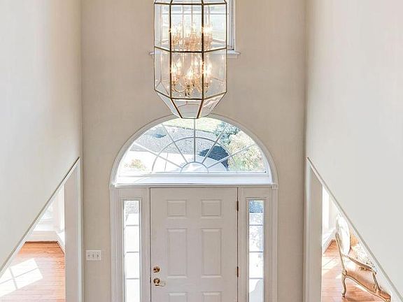 4th image of 1224 Admiral Zumwalt Ln
