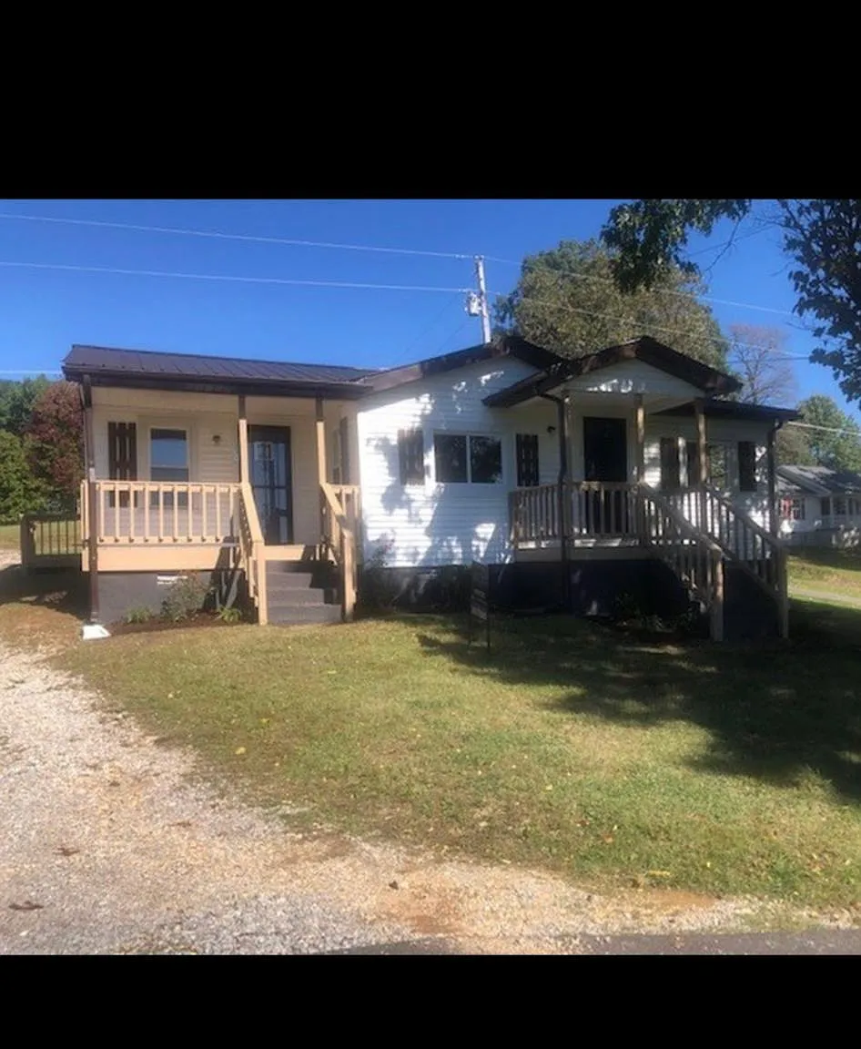 3315 Borders St — Photo 1