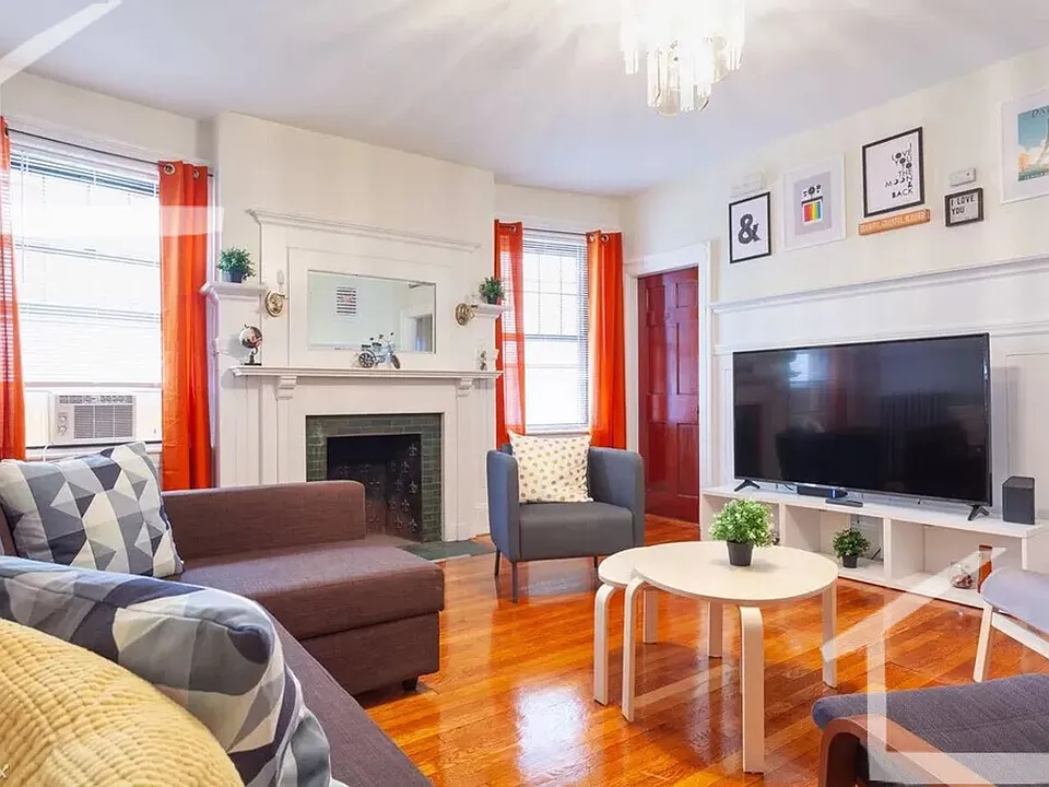 1243 Beacon St #1A