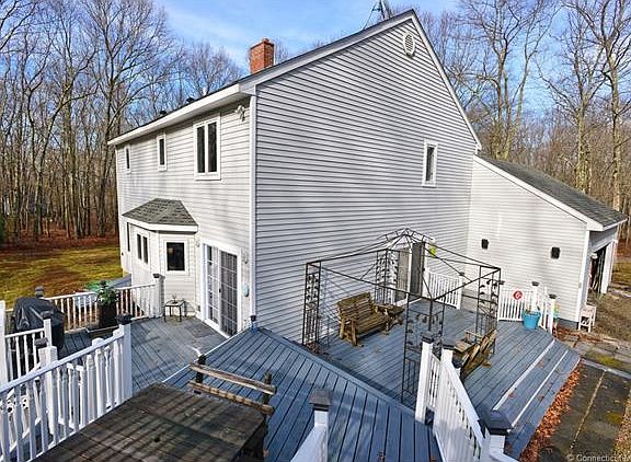 Rear Exterior Winter