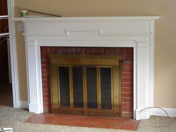3rd image of 115 Broughton Dr