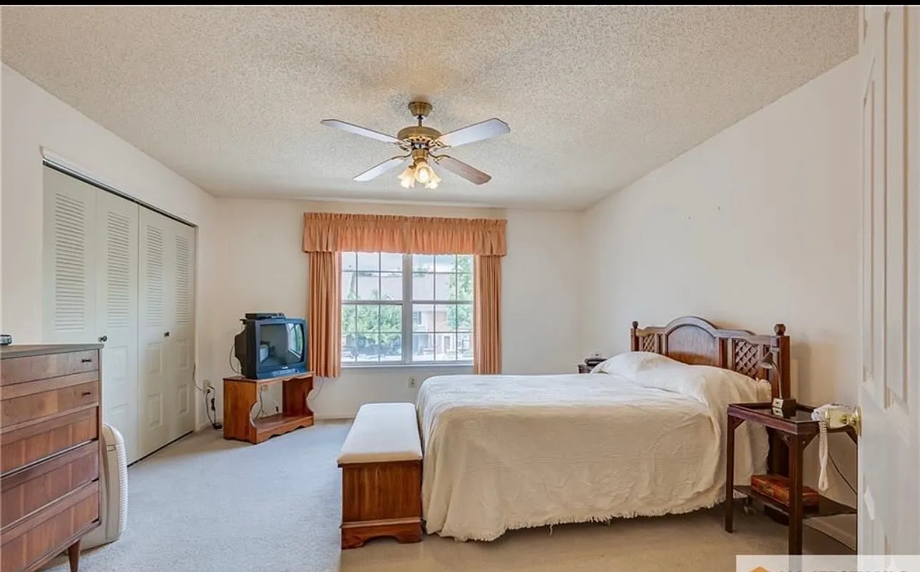 2 bed, 2.5 bath, 1400 sqft, $2,600 — Photo 4