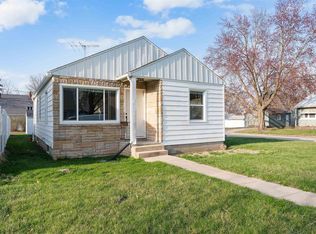 121 Forest Ave, Waterloo, IA 50702