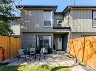 420 E Grier Ave NE #23, Calgary, AB T2K5X6