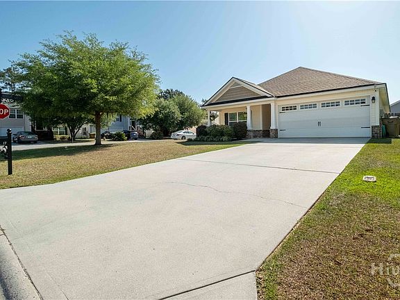 5th image of 17 Raintree Way