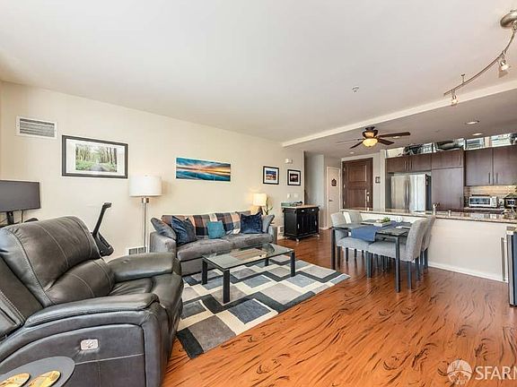3rd image of 325 Berry St APT 615