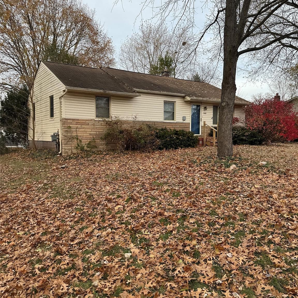5458 Vincent Ave, Waterford, MI 48327 | Zillow