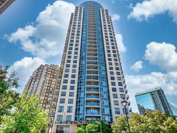 330 Burnhamthorpe Rd W, Mississauga, ON