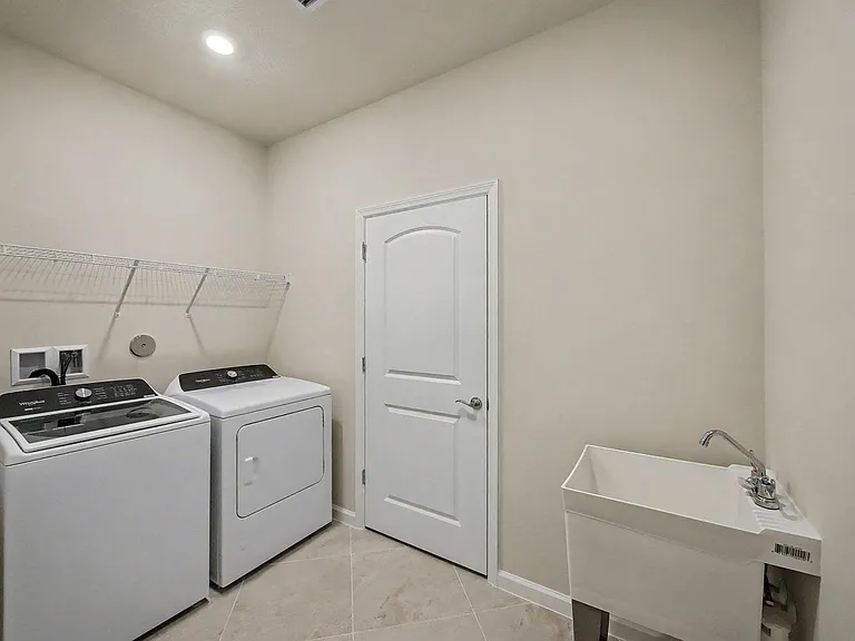 14172 SW Incarnadine Ln — Photo 15