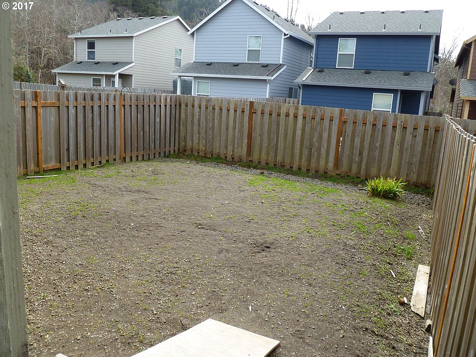 2nd image of 8455 Hollyhock St