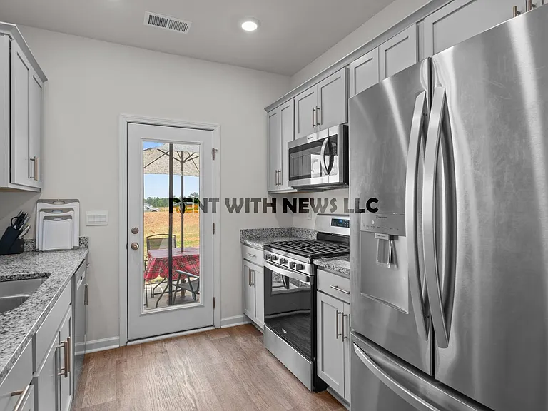 111 Starlight St — Photo 12