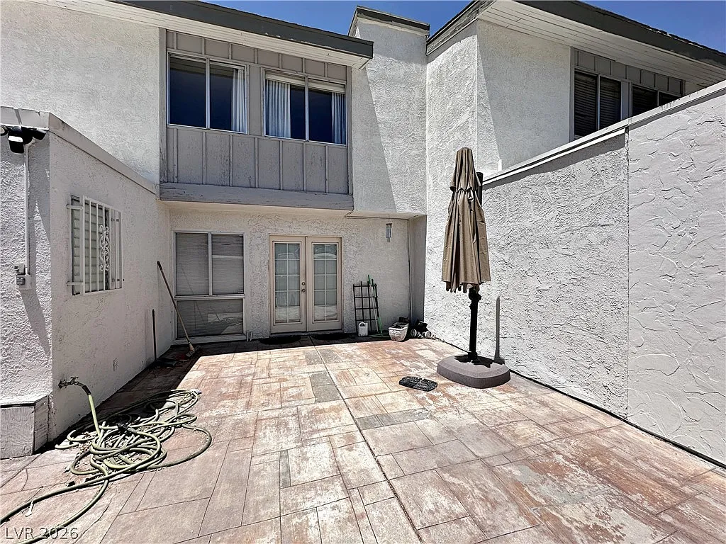 3 bed, 2.5 bath, 1533 sqft, $1,740 — Photo 3