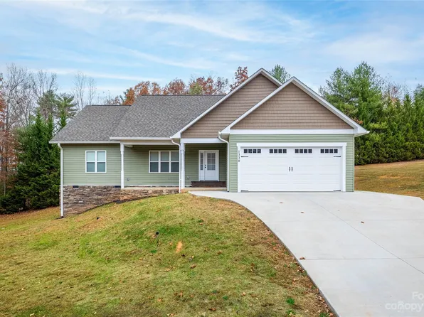 1330 Birch Dr, Morganton, NC 28655
