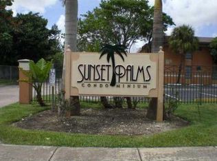 9493 SW 76th St APT L6, Miami, FL 33173