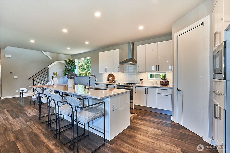 5th image of 14215 179th Street E #23