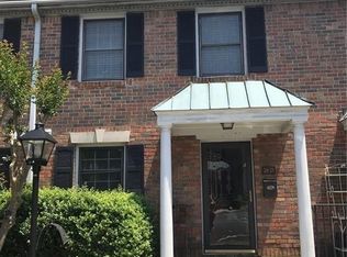 6700 Roswell Rd #D, Sandy Springs, GA 30328