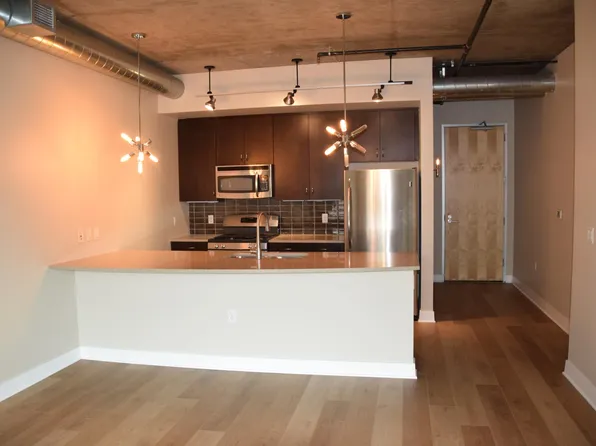 2229 Blake St APT 303, Denver, CO 80205