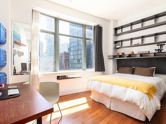 5th image of 120 Greenwich St APT 11B