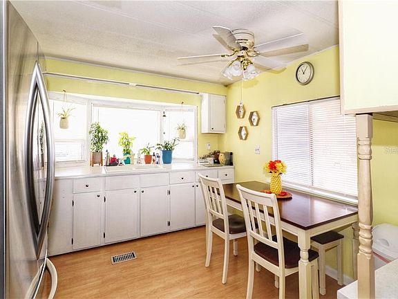5th image of 112 Saint Martins Way