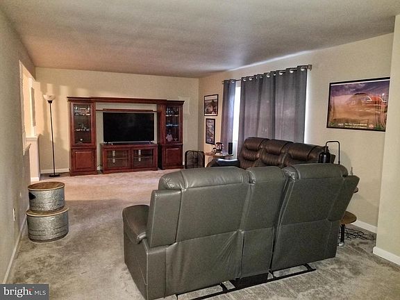5th image of 1600 Belleview Blvd