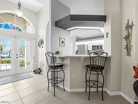 5th image of 1128 SW 51st Ter