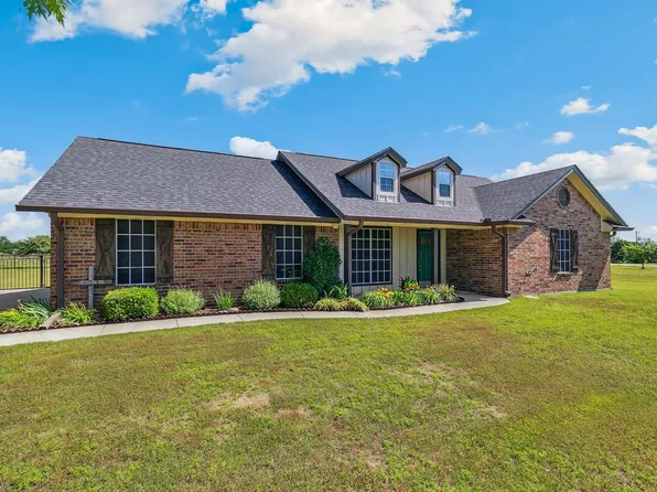 178 County Road 3324, Greenville, TX 75402