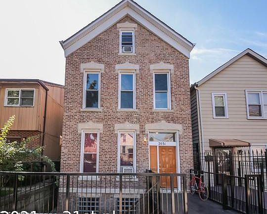 4th image of 2031 W 21st Pl #213