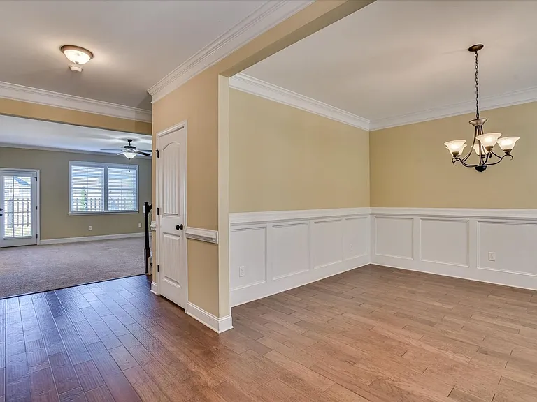 5515 Meghan Ln — Photo 7