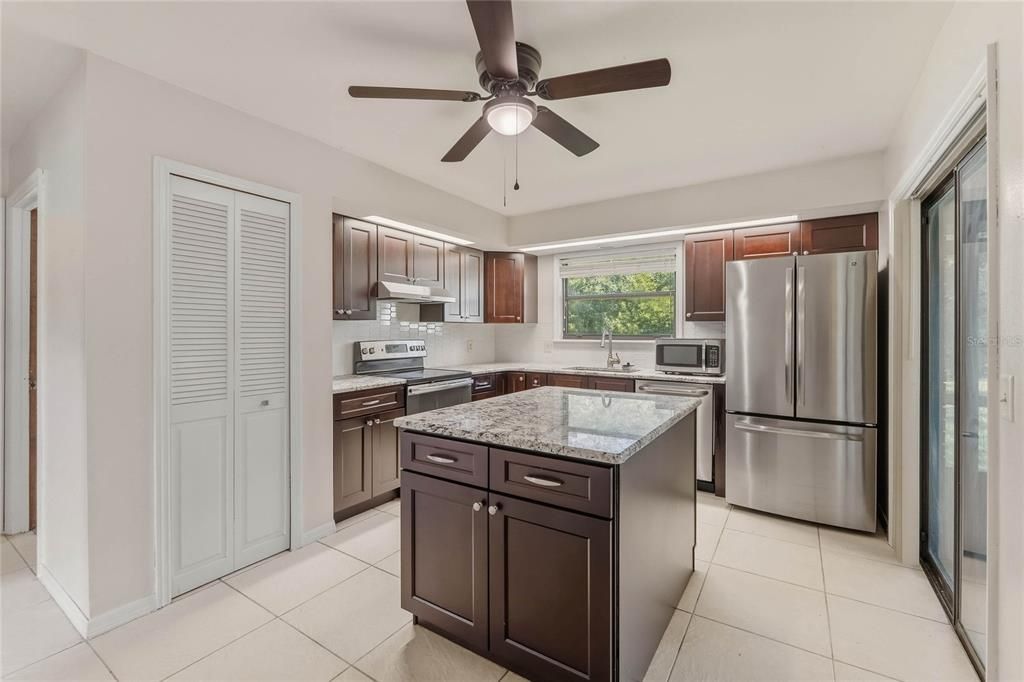 2084 Apricot Dr, Deltona, FL - More
