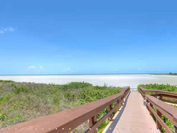 260 Seaview Ct, Marco Island, FL