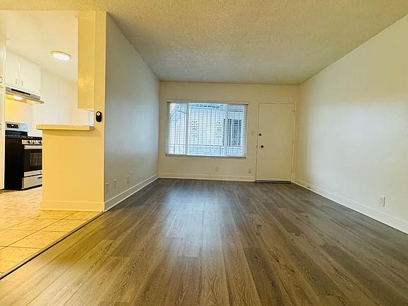 4th image of 3919 Ursula Ave APT 19