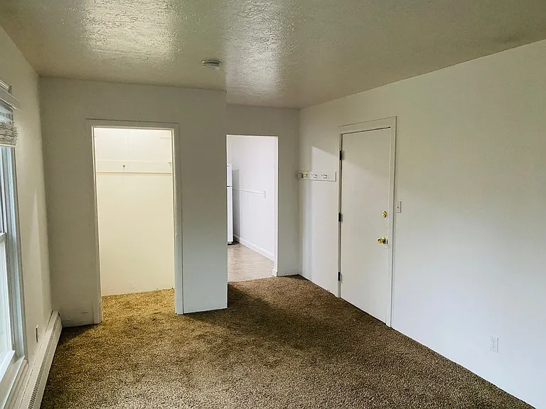 #219-8527 N Decatur St — Photo 5