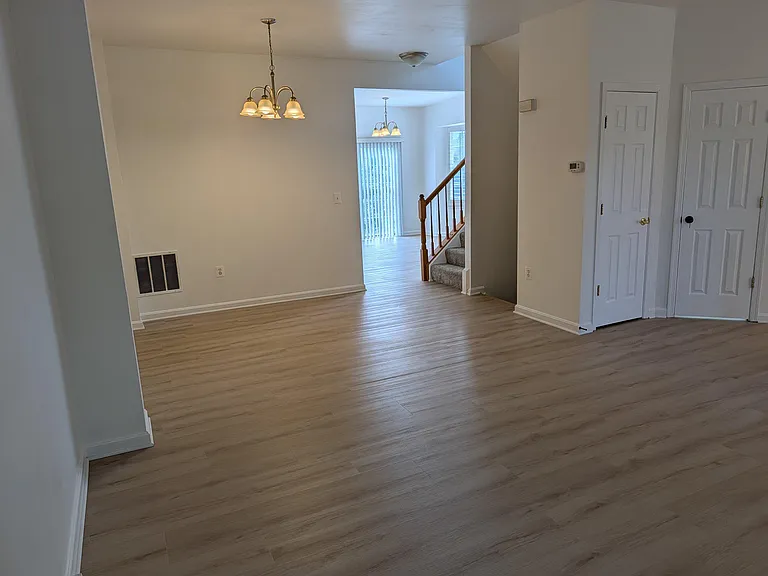 17289 Vaughn Ln — Photo 7