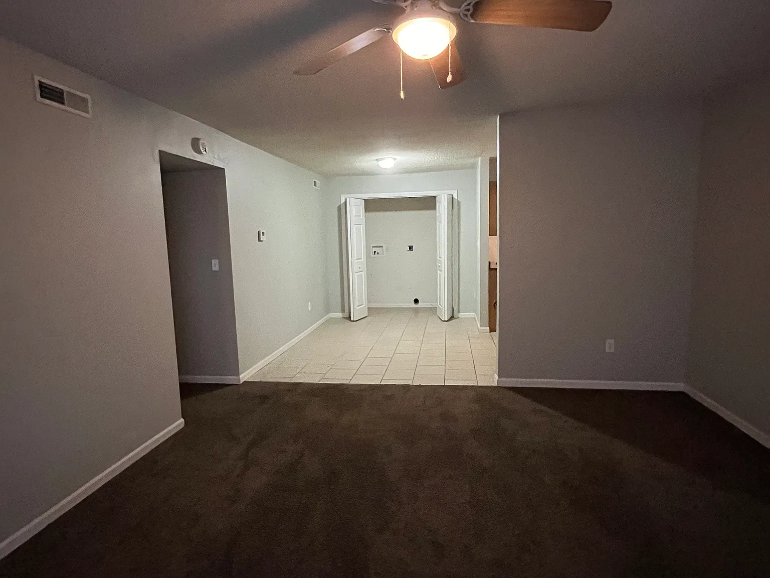 601 Carson St — Photo 2