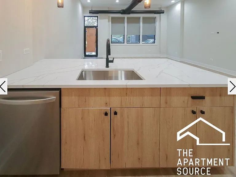 3829 N Southport Ave #1 — Photo 8