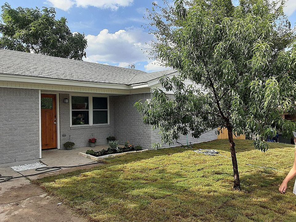 1st image of 815 N 19th St