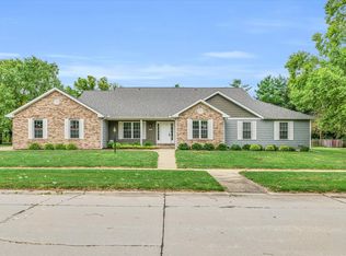 1209 Sussex Ct, Champaign, IL